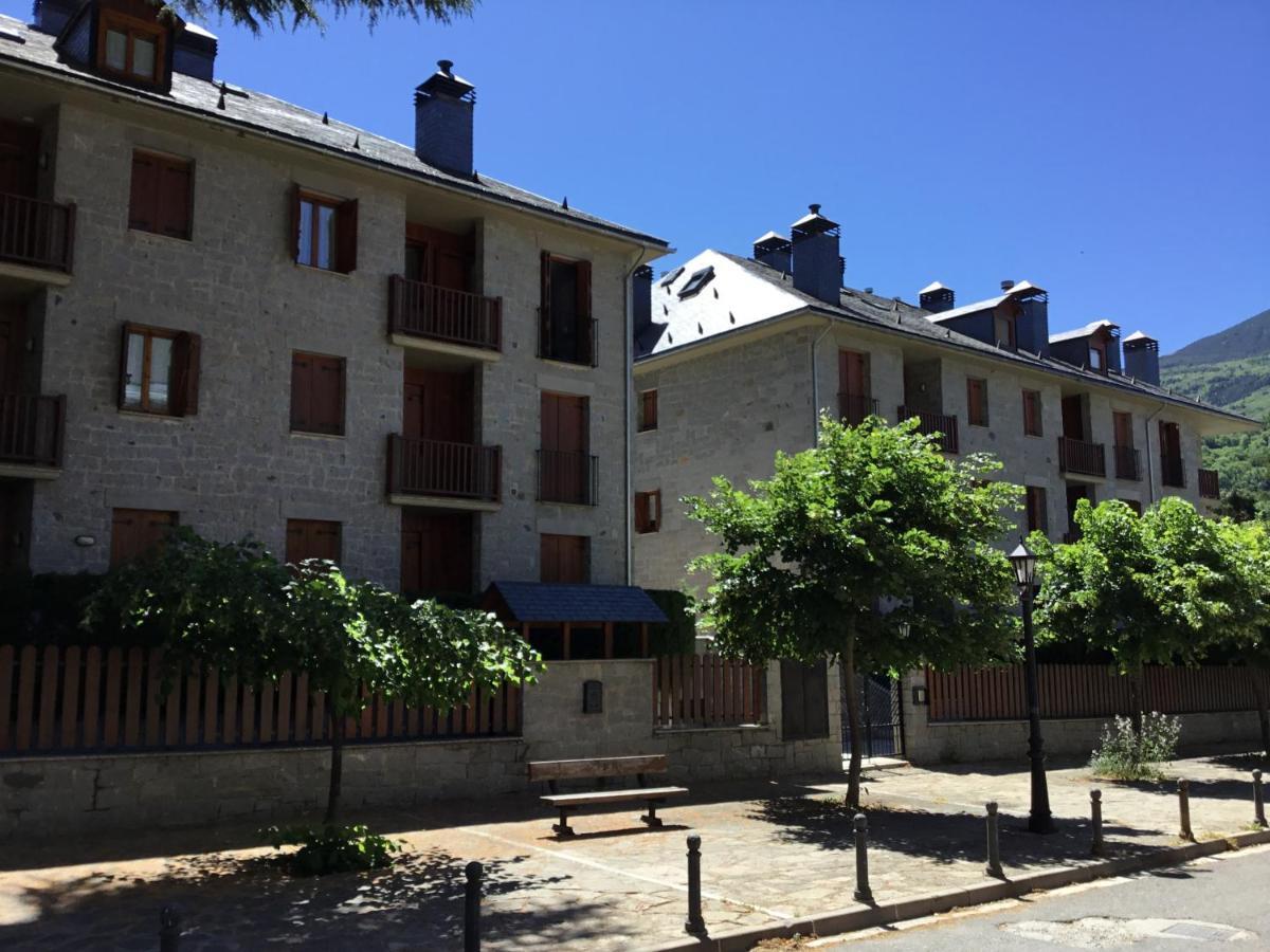 La Coma De Alba -Nuevo- Apartment Benasque Exterior photo